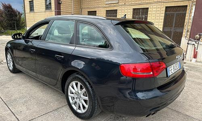 Audi A4 2.0 143Cv...