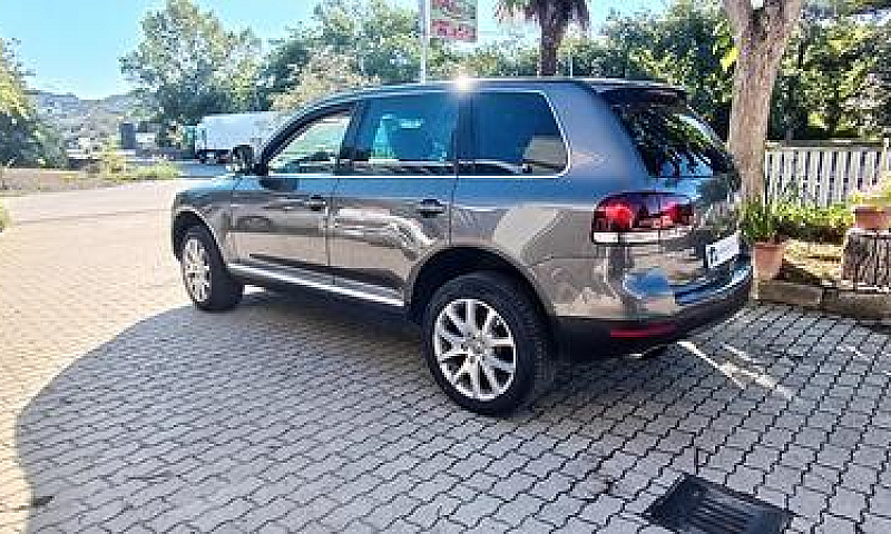 Volkswagen Touareg 3...