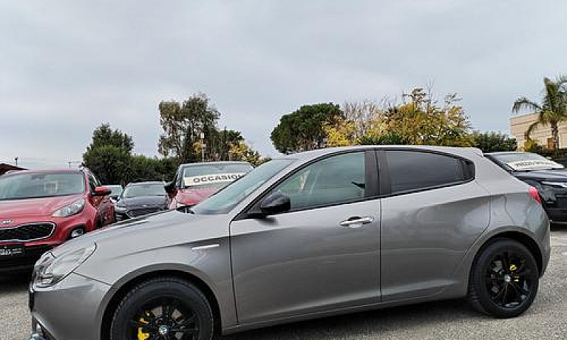 Alfa Romeo Giulietta...