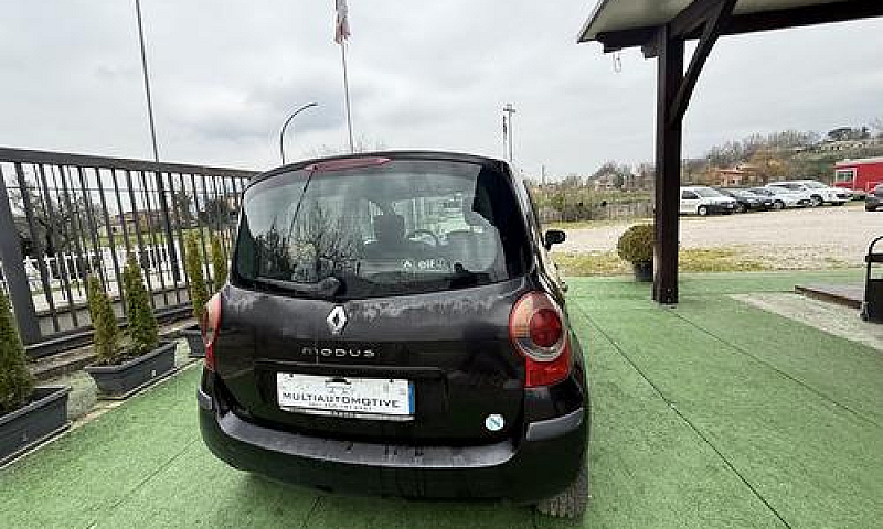 Modus 1.5 Dci 65 Cv...