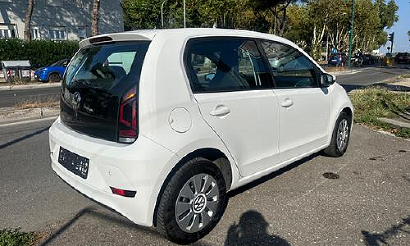 Volkswagen Up! 1.0 7...