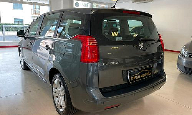 Peugeot 5008 1.6 Hdi...