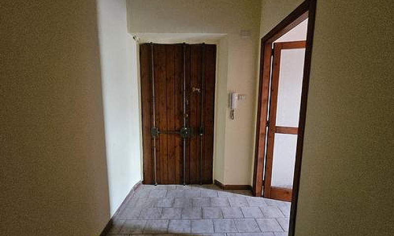 Quadrilocale A Cagli...