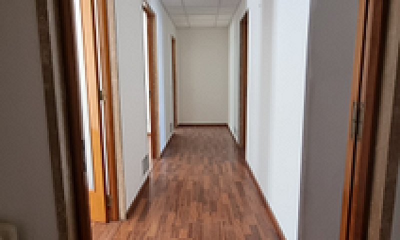 Via Nitti, 31...
