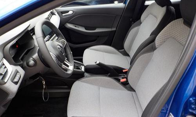 Renault Clio New - 1...