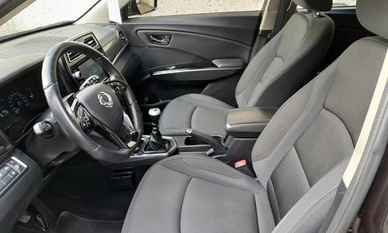 Ssangyong Tivoli Tiv...