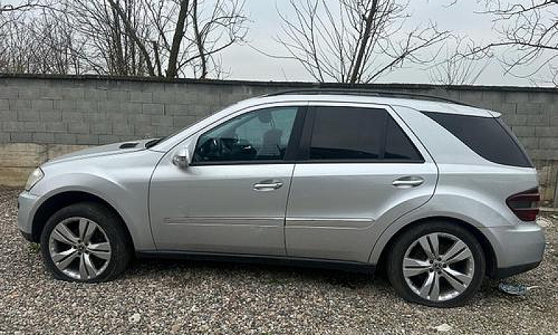 Mercedes-Benz Ml 320...