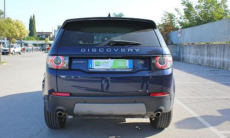 Land Rover Discovery...