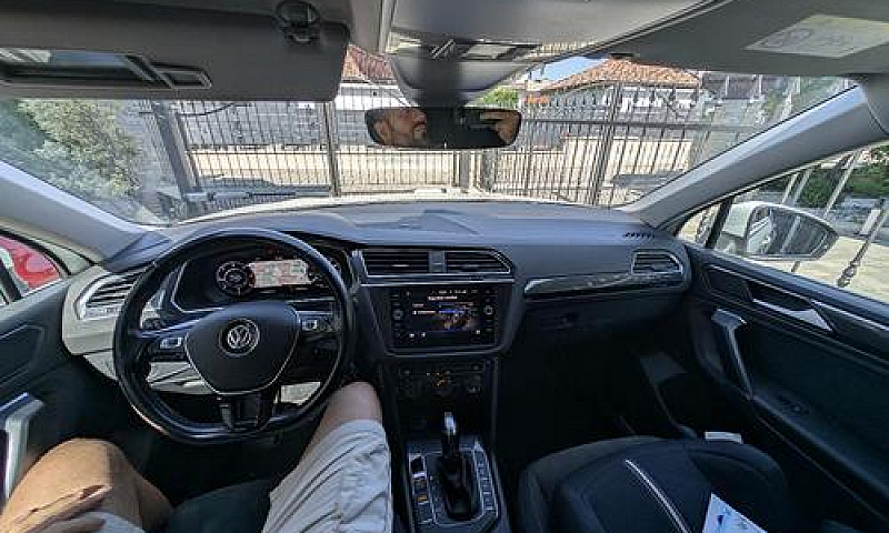 Volkswagen Tiguan Ex...