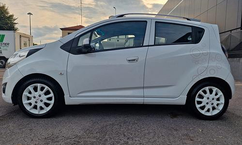 Chevrolet Spark 1.0 ...