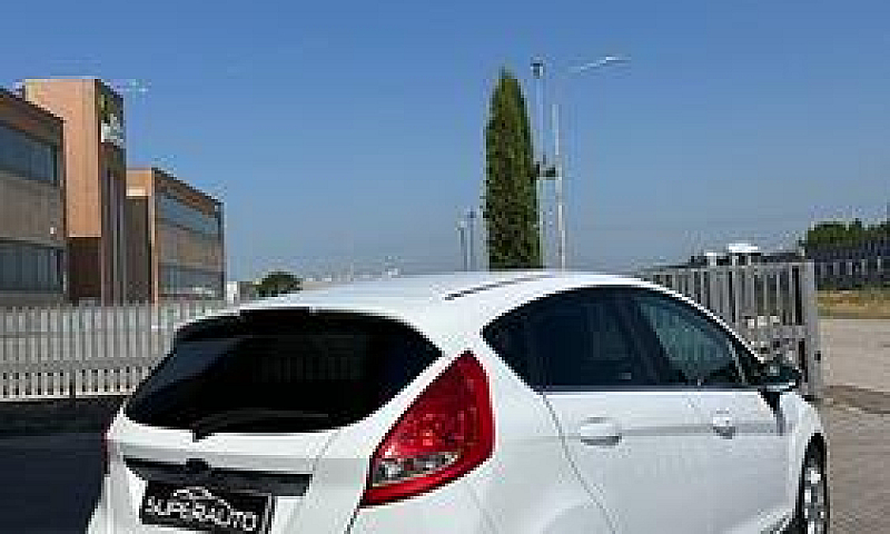 Ford Fiesta 1.4 5 Po...