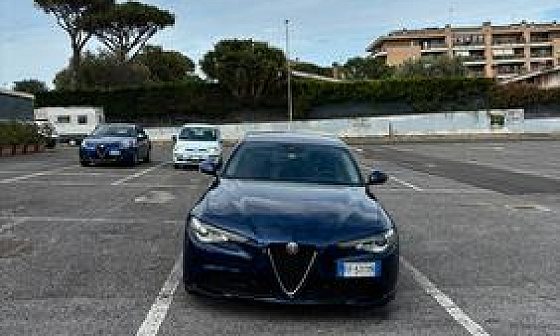 Alfa Romeo Giulia 2....