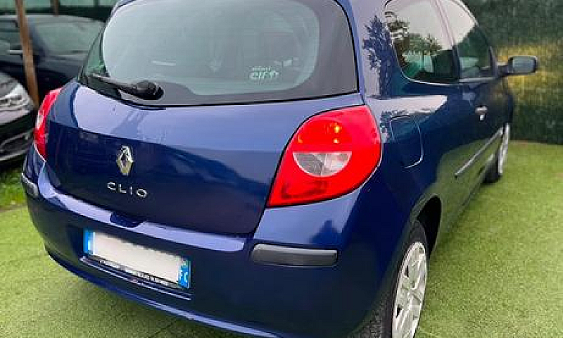 Renault Clio 2006 1....