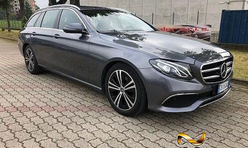 Mercedes-Benz E 200 ...