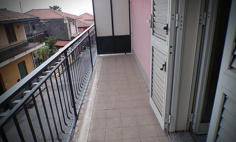 Bivano Di 85 Mq A Za...