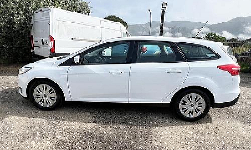 Ford Focus Station W...