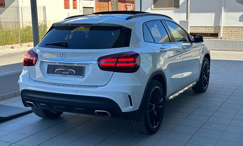 Mercedes-Benz Gla 20...