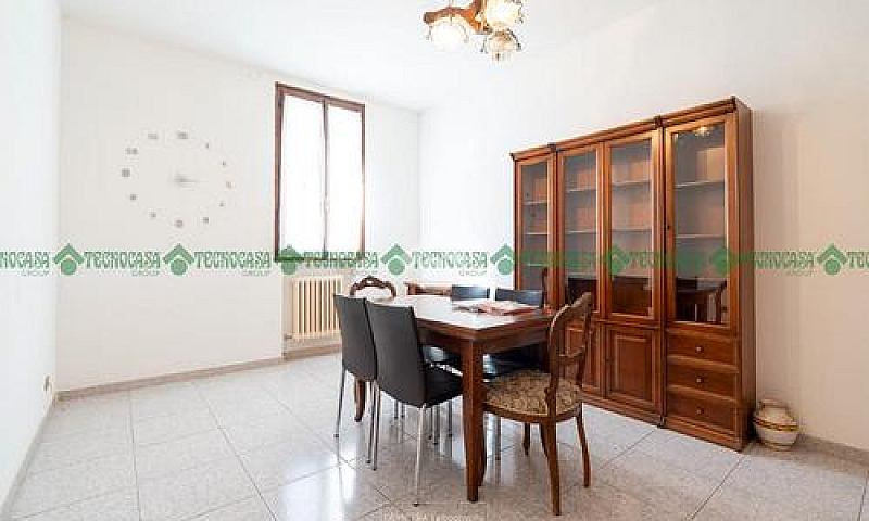 4 Locali A Castelfra...