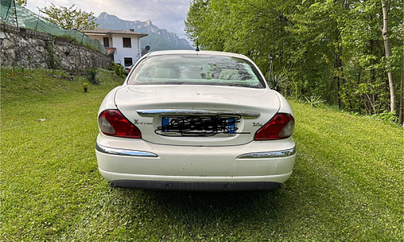 Jaguar X Type Valuto...