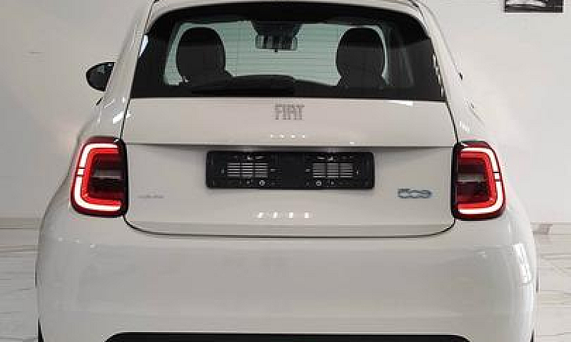 Nuova Fiat 500 Hatch...
