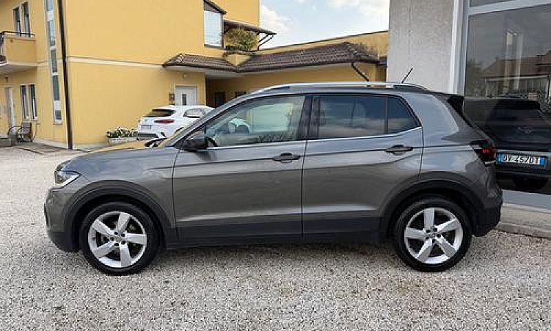 Volkswagen T-Cross 1...
