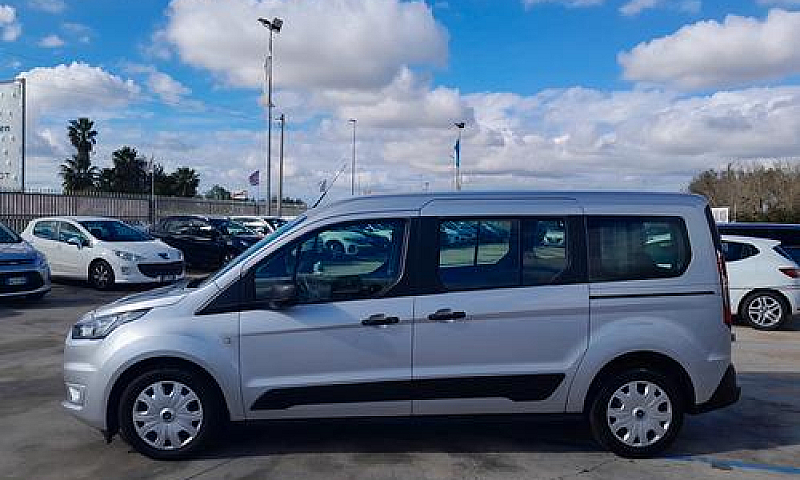 Ford Tourneo Connect...