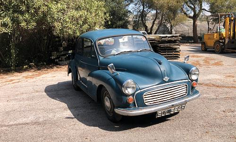 Morris Minor...