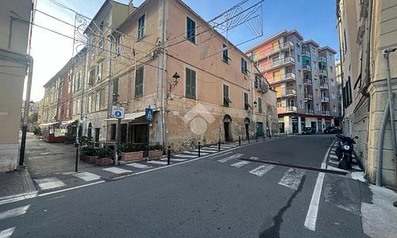 Multilocale A Albiss...
