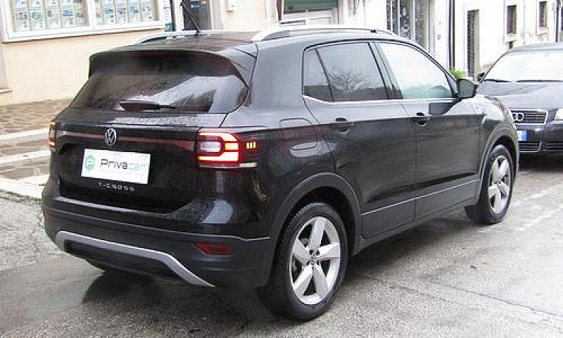 Volkswagen T-Cross 1...
