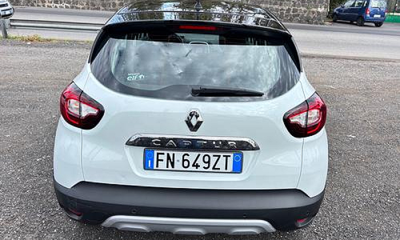 Renault Captur 1.5 D...