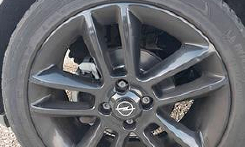 Opel Corsa 1.4 16V 3...