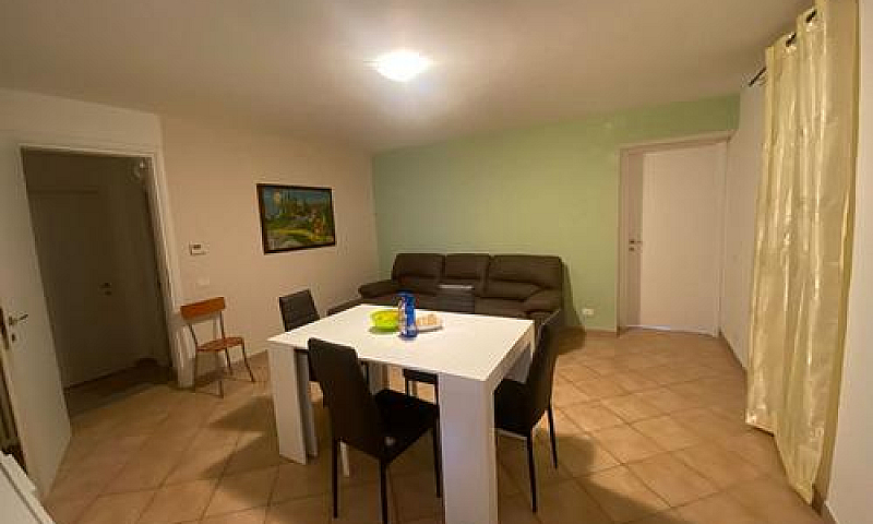 Trilocale A Castel S...