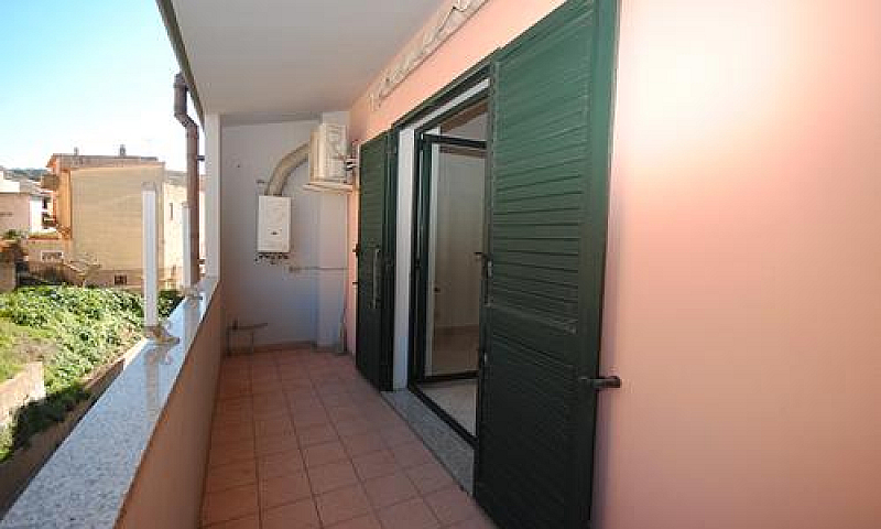 Trilocale Con Garage...