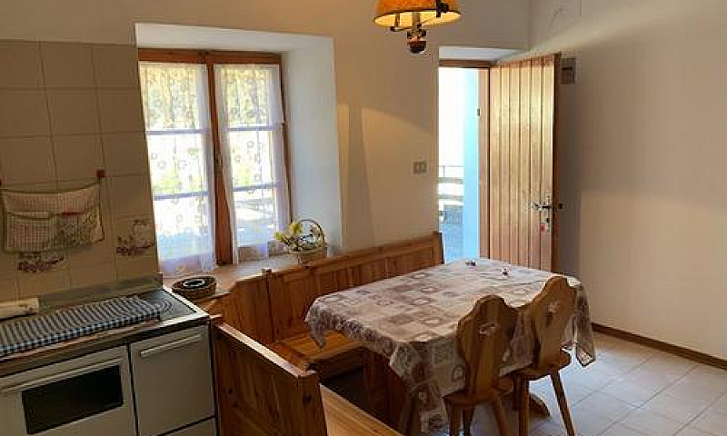 Porzione Casa Parzia...