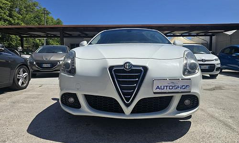 Alfa Romeo Giulietta...