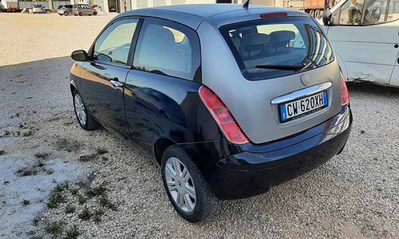 Ypsilon 1200 8V...