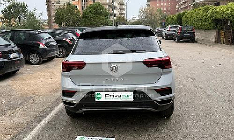 Volkswagen T-Roc 1.0...