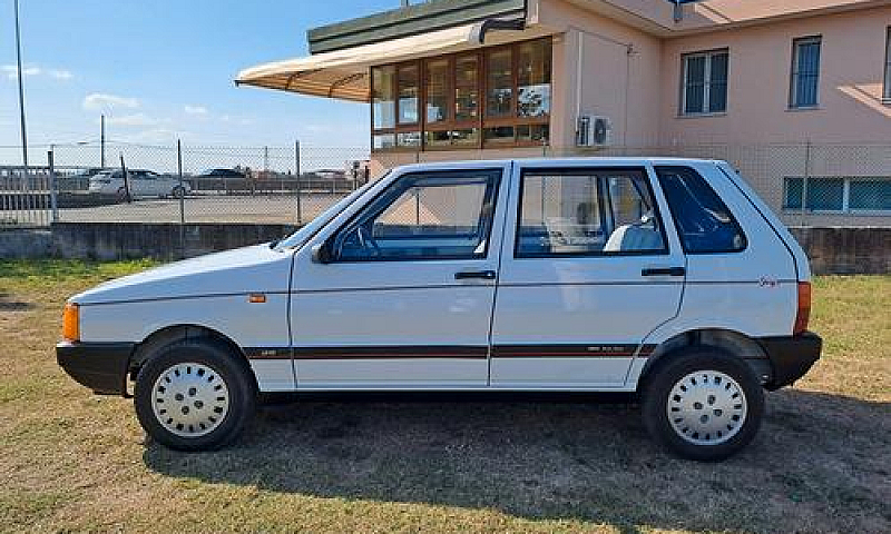 Fiat Uno Sting 9.0 B...