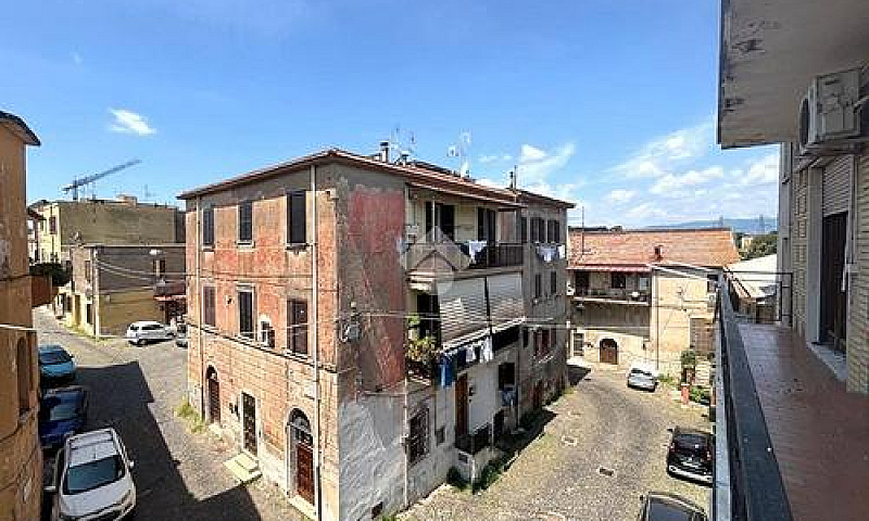 3 Locali A Cisterna ...