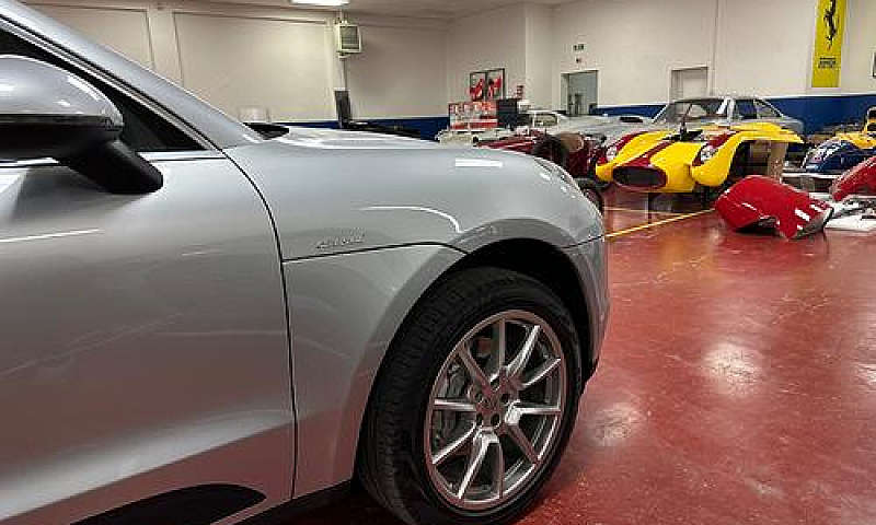 Porsche Macan 3.0 S ...