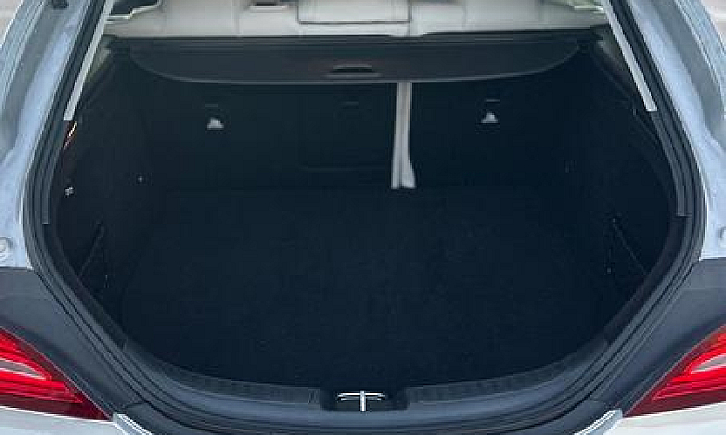 Mercedes Cla 200D Pr...