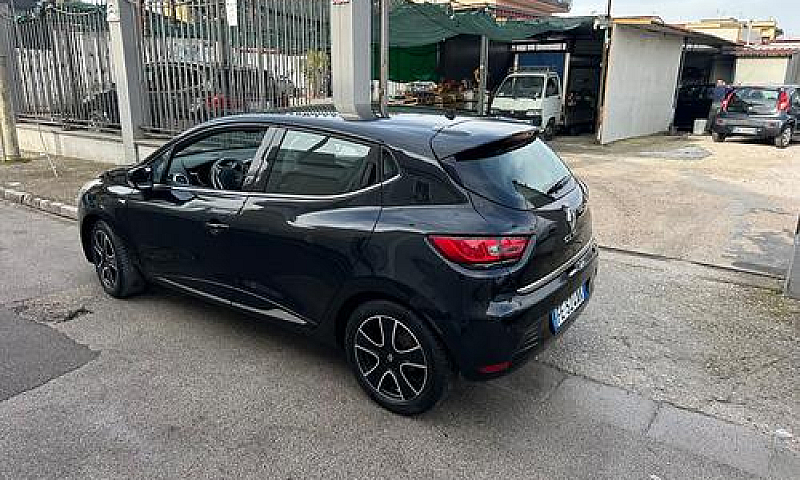 Renault Clio 1.5 Dci...