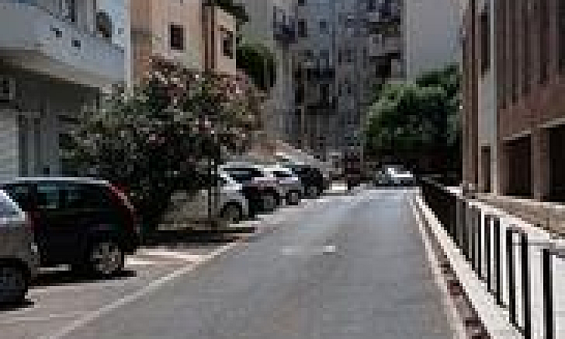 Da Locale Ad Abitazi...