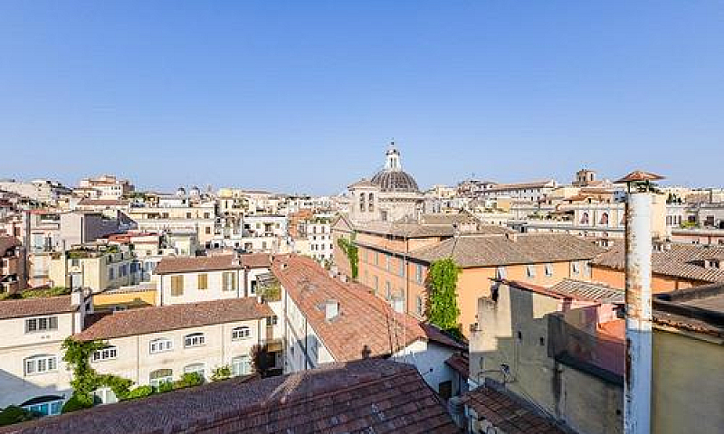 Attico A Roma...