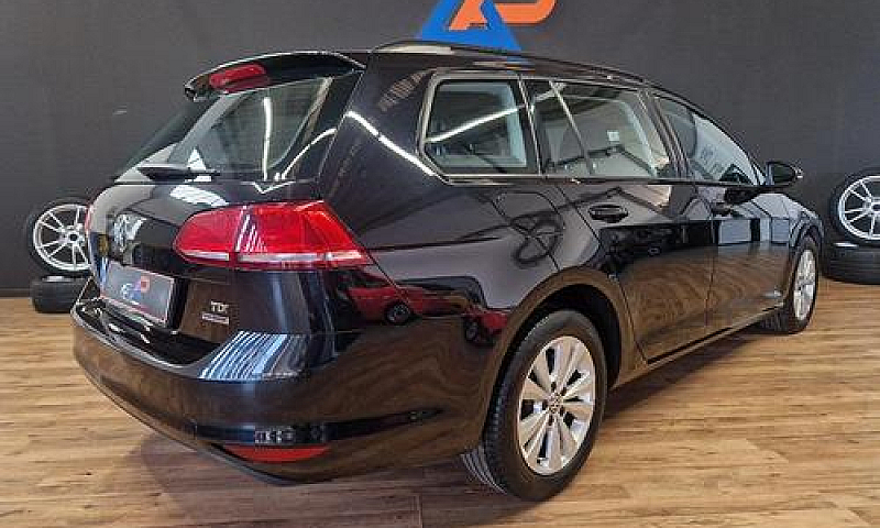 Volkswagen Golf Vari...