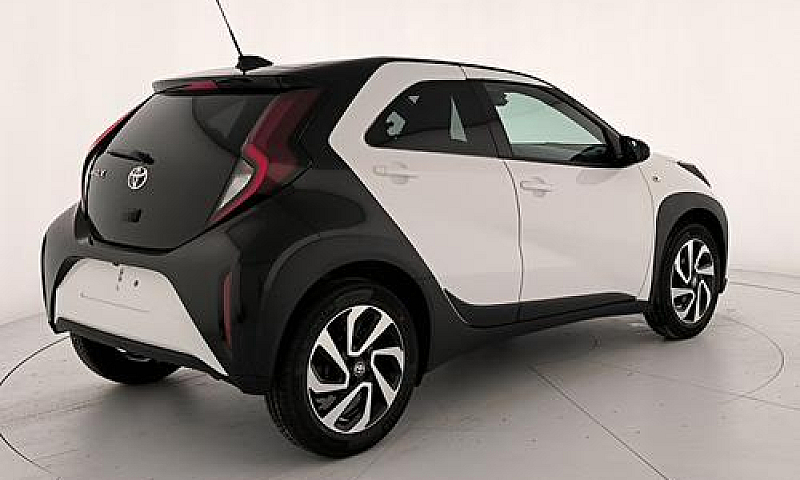 Toyota Aygo X 1.0 Tr...