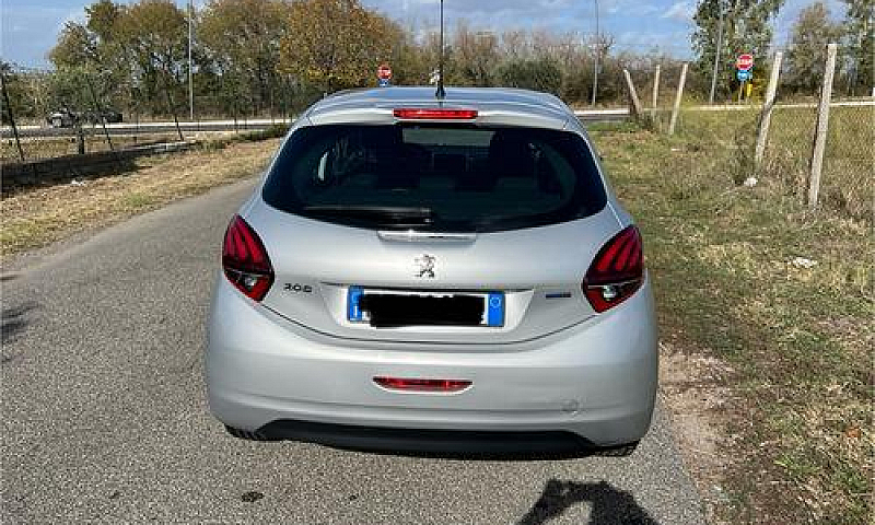Peugeot 208 Puretech...