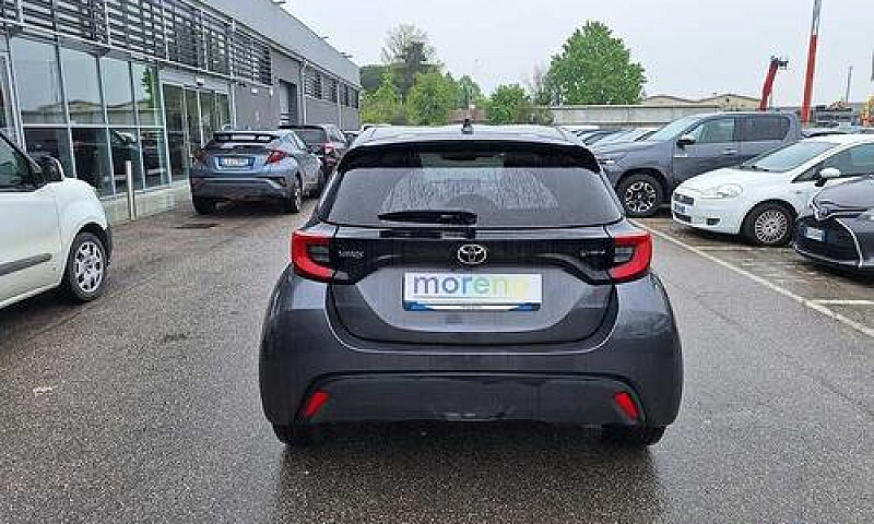 Toyota Yaris 1.5H Tr...