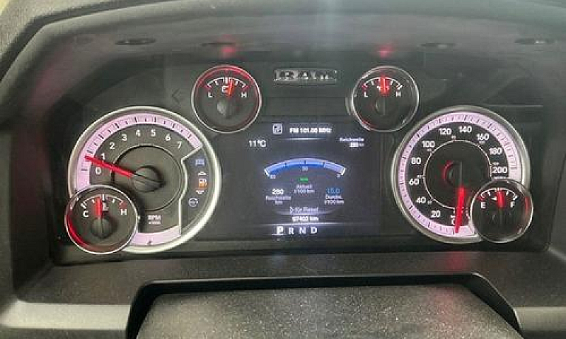 Dodge Ram Classic 5....