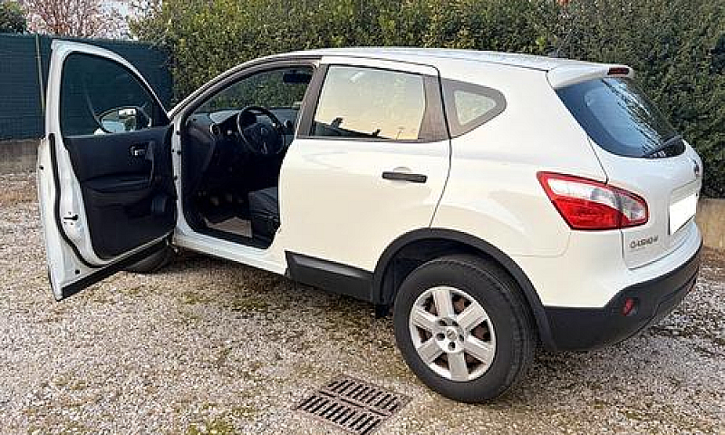 Nissan Qashqai 1.5 D...